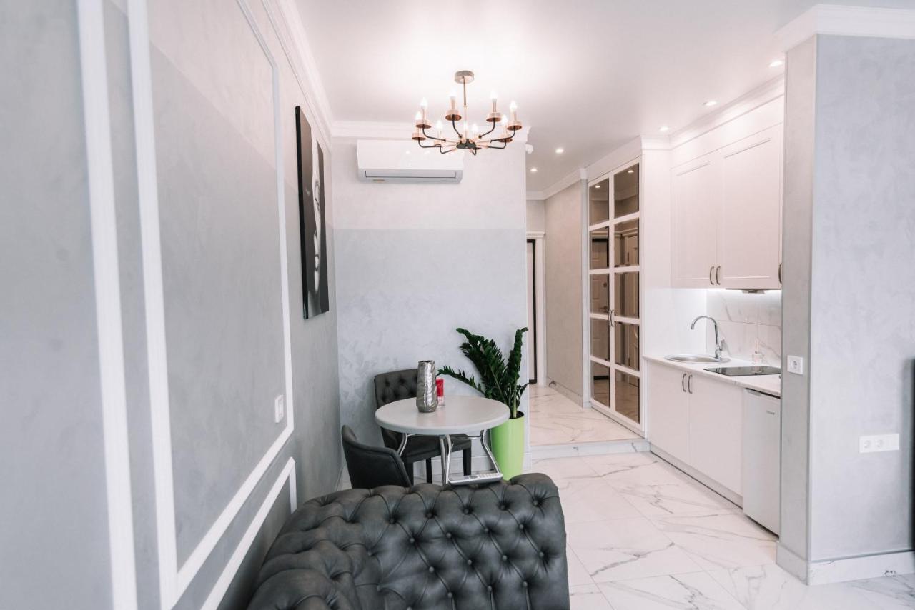 Royal Tower Vip Smart Apartments 2 Kiev Extérieur photo