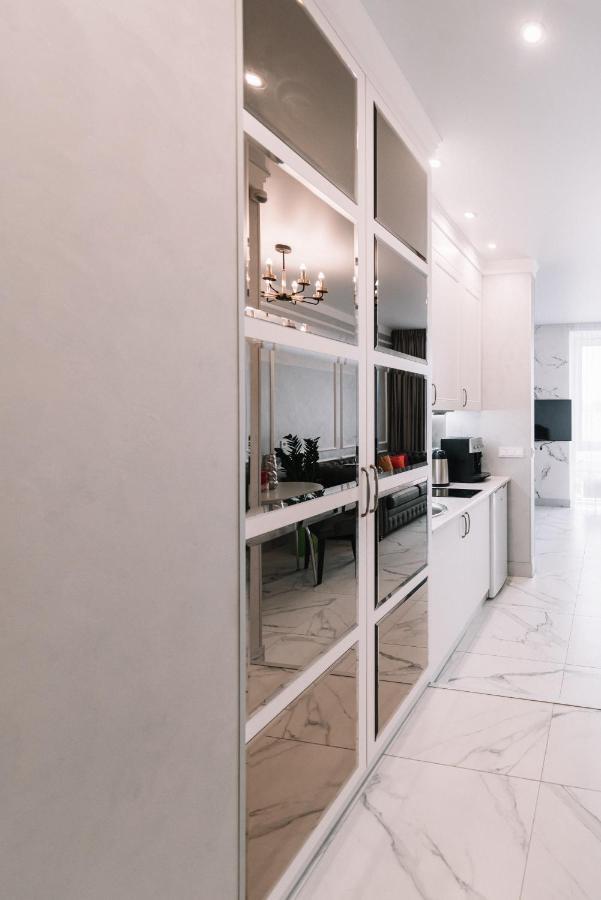Royal Tower Vip Smart Apartments 2 Kiev Extérieur photo
